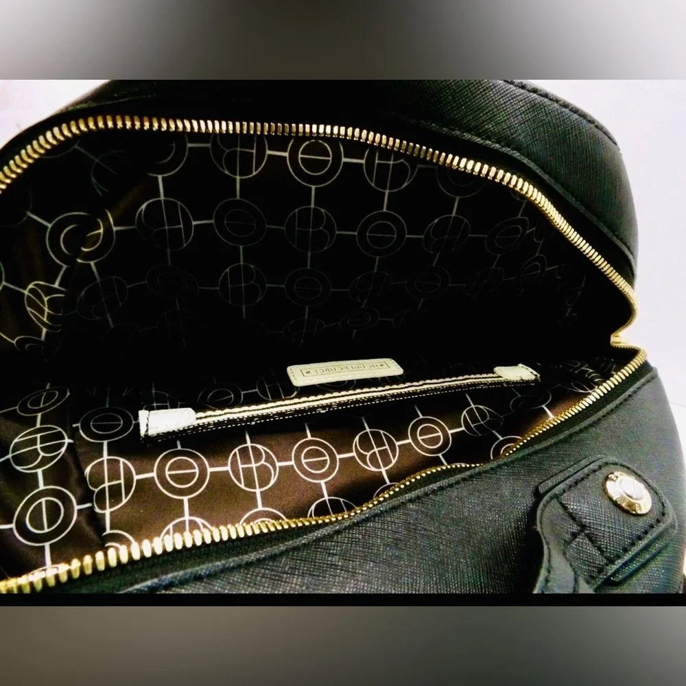 Henri Bendel Soho Black Leather Backpack Purse Gold Hardware w/Dust Bag Henri Bendel Soho Black Leather Backpack Purse Gold Hardware  main image 2